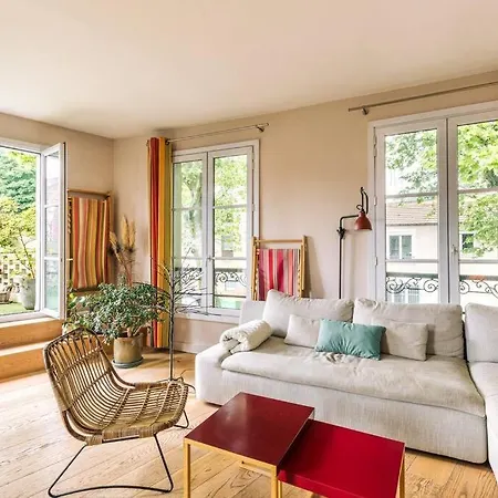 Duplex Lumineux 90 M2 Avec Terrasse *
