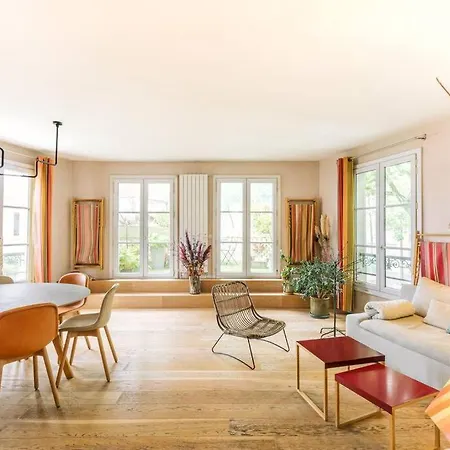 Duplex Lumineux 90 M2 Avec Terrasse